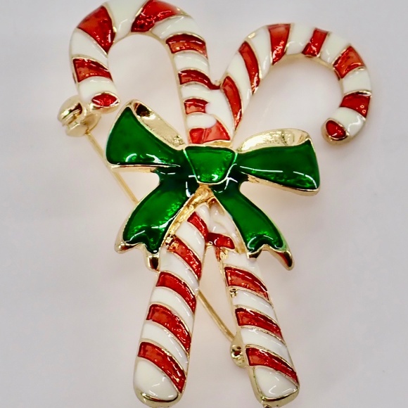 Jewelry - Vtg Enamel Gold Tone Christmas Candy Cane with Green Bow Pin Brooch Red & White